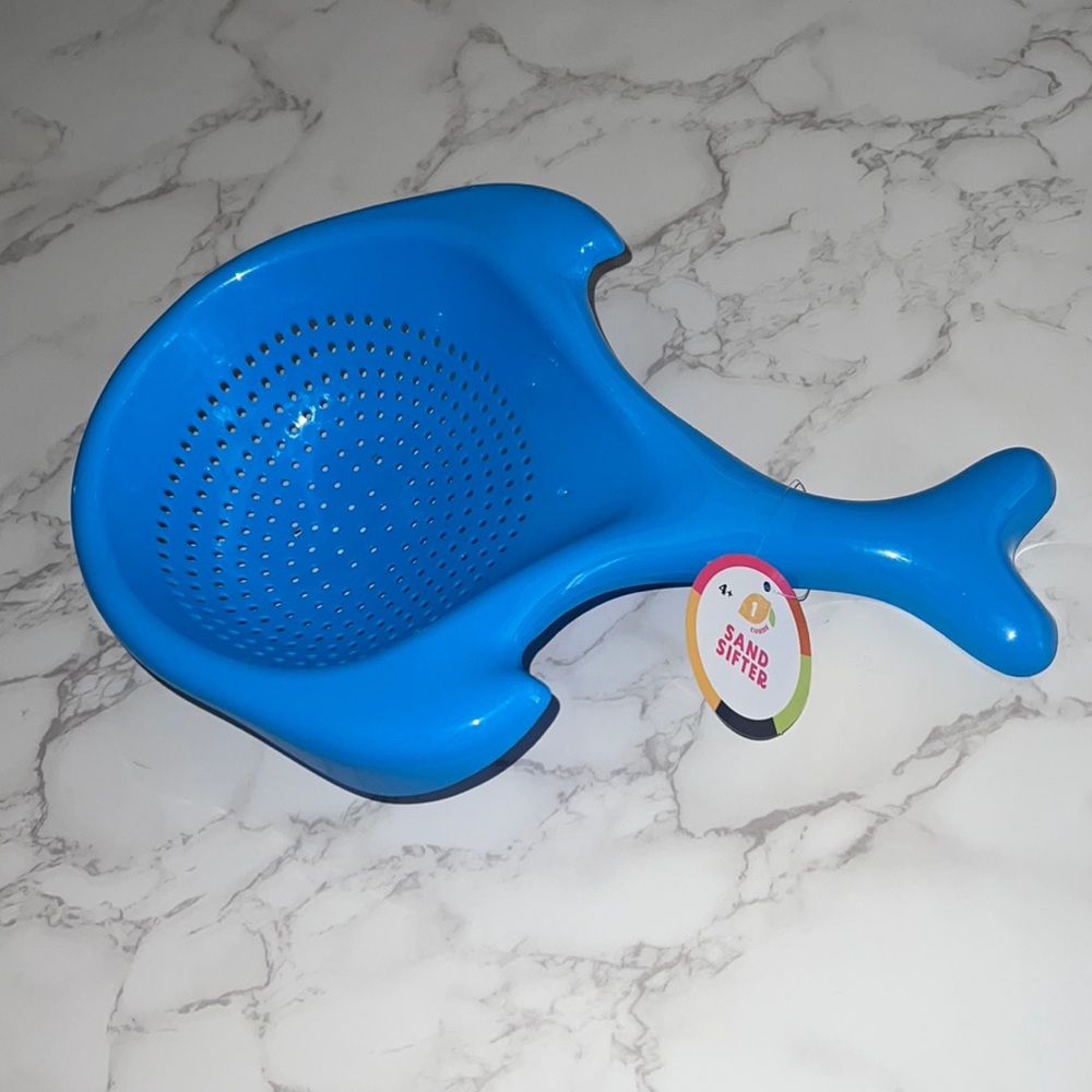 NWT Blue Whale Sand Sifter Sand Toy